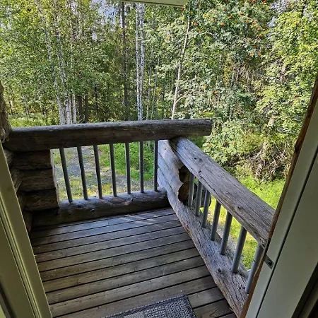 Lomaruka Apartman *