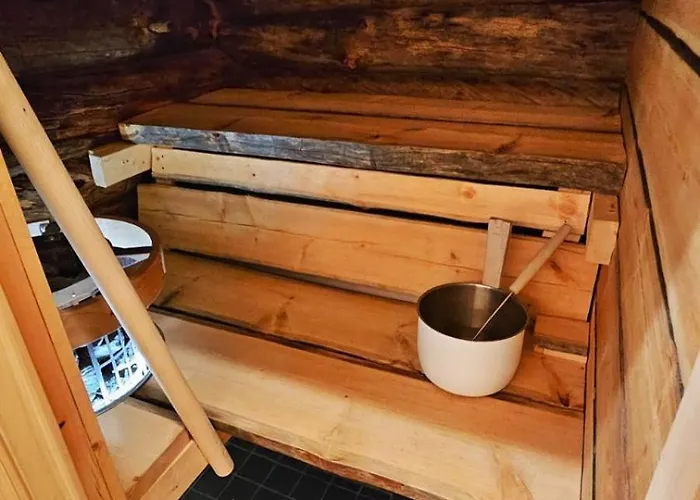 Lomaruka Apartament *